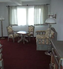 Aquamarina Gőzhajó Hotel