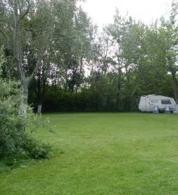 Aréna Kemping & Apartmanház