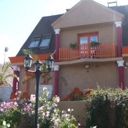 Attila Hotel Budapest - Medence/kert