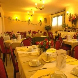 Attila Hotel Budapest - Vendéglátás