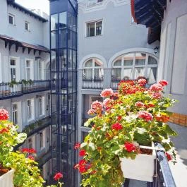 Baross City Hotel Budapest - Medence/kert