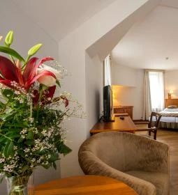 The Three Corners Hotel Art