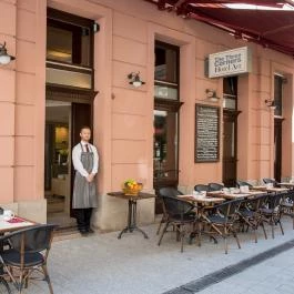 The Three Corners Hotel Art Budapest - Vendéglátás