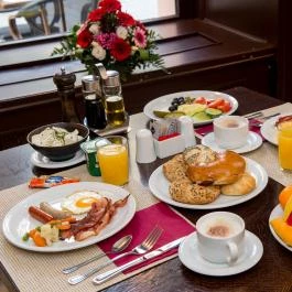 The Three Corners Hotel Art Budapest - Vendéglátás