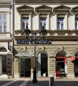 Hotel Centrál Basilica