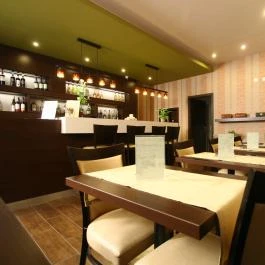 Central Hotel 21 Budapest - Vendéglátás