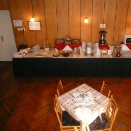 Dominik Panzió Budapest - Vendéglátás