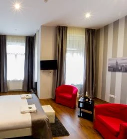 Full Moon Design Hostel