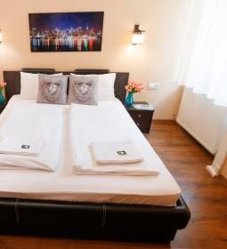 Full Moon Design Hostel