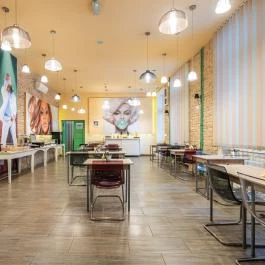 Full Moon Budapest - Vendéglátás