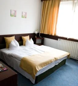 Hotel Gloria Budapest City Center 