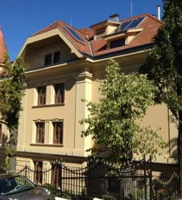 Gold Hotel Wine & Dine