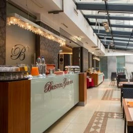 The Three Corners Hotel Bristol Budapest - Vendéglátás