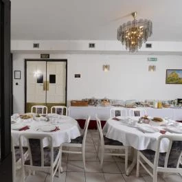 Budai Hotel Budapest - Vendéglátás