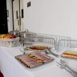 Budai Hotel Budapest - Vendéglátás