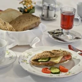 Budai Hotel Budapest - Vendéglátás