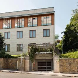 Hotel Castle Garden Budapest - Medence/kert