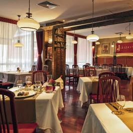 Hotel Charles Budapest - Vendéglátás