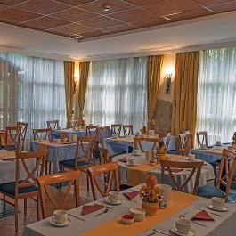 Mediterrán Hotel Budapest - Vendéglátás