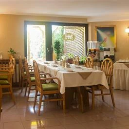 Hotel Molnár Budapest - Vendéglátás