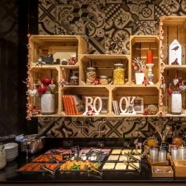 Hotel Parlament Budapest - Vendéglátás