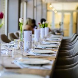 The Hotel Unforgettable - Hotel Tiliana by Homoky Hotels Budapest - Vendéglátás