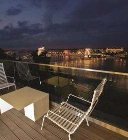 Lánchíd 19 Design Hotel