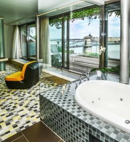 Lánchíd 19 Design Hotel