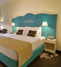 La Prima Fashion Hotel