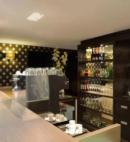 La Prima Fashion Hotel