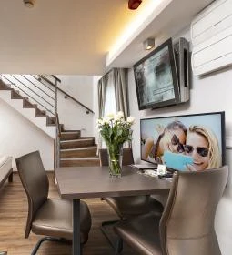 Opera Garden Hotel & Apartments