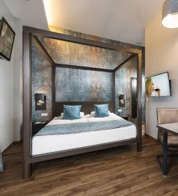 Opera Garden Hotel & Apartments