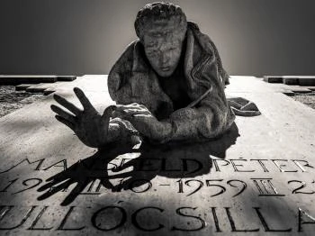 Mansfeld Péter dombormű Budapest