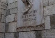 Mansfeld Péter dombormű Budapest