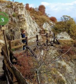 Sas-hegy tanösvény