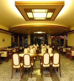 Fürdő Étterem PRÉRI KFT