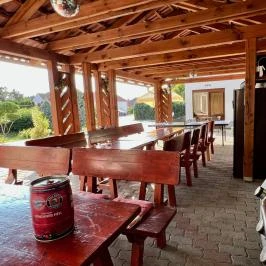 Bajor Panzió Aparthotel Bük, Bükfürd? - Medence/kert