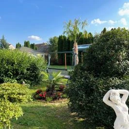 Bajor Panzió Aparthotel Bük, Bükfürd? - Medence/kert