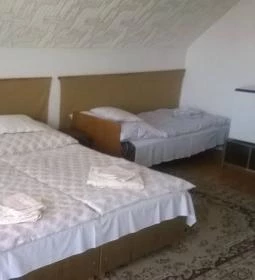 Póczáné Vendégszobái