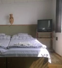 Póczáné Vendégszobái