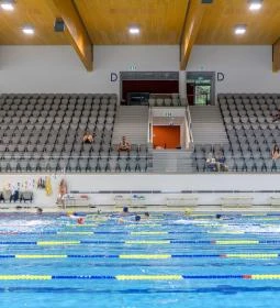 Lővér uszoda és Lővér fürdő (strand)