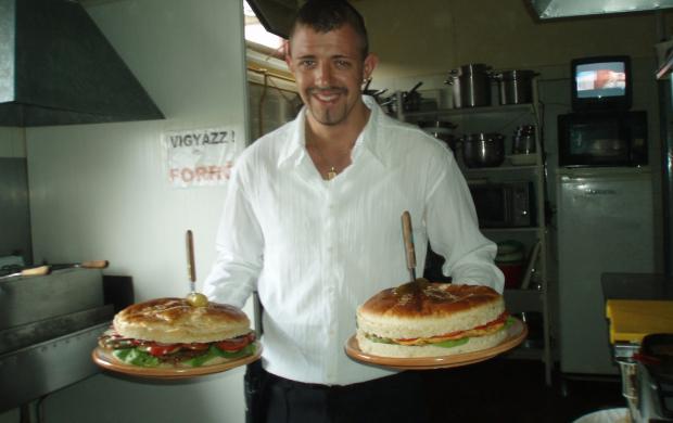 V8 vendéglő cece étlap