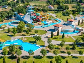 Aqua Centrum Csúszdapark Cegléd