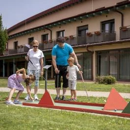 Vulkán Wellness Hotel és Kemping Celldömölk - Medence/kert