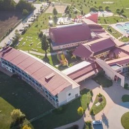 Vulkán Wellness Hotel és Kemping Celldömölk - Külső kép