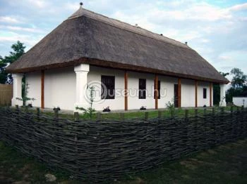 Cigánd - Nagy Dezső Művelődési Ház Falumúzeum