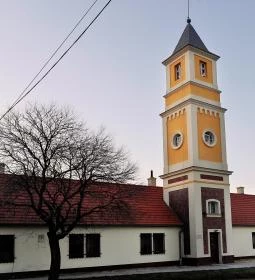 Csákvár Emlékház és Tűzoltó torony