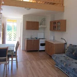 Fenyves Vendégház Csemő - Szobák