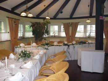 Hotel Öreg Malom étterme Csepreg