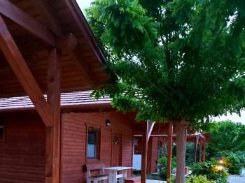 ÉB Dream Horse Ranch Lovasudvar és Apartmanpark Cserkeszőlő